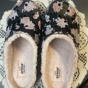 Crocs Freesail Floral Pattern Fleece Lined